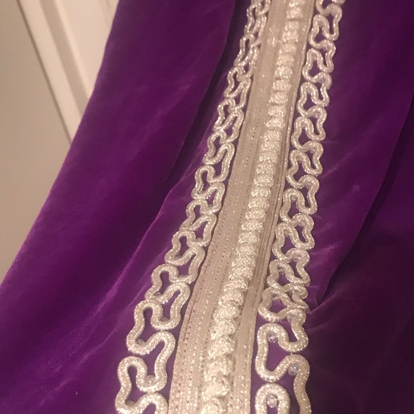 Royalty Moroccan Caftan Royal violet and silver color - Picture 3 of 8